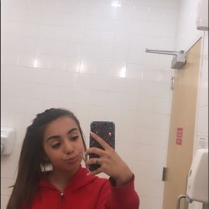 Meet your Posher, Natalie